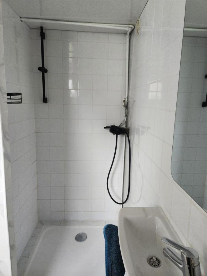 Studio, Pas De Collocation Possible Warmeriville Exterior foto