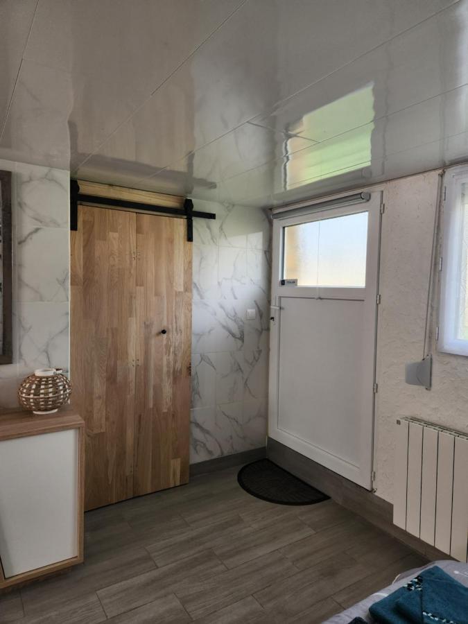 Studio, Pas De Collocation Possible Warmeriville Exterior foto
