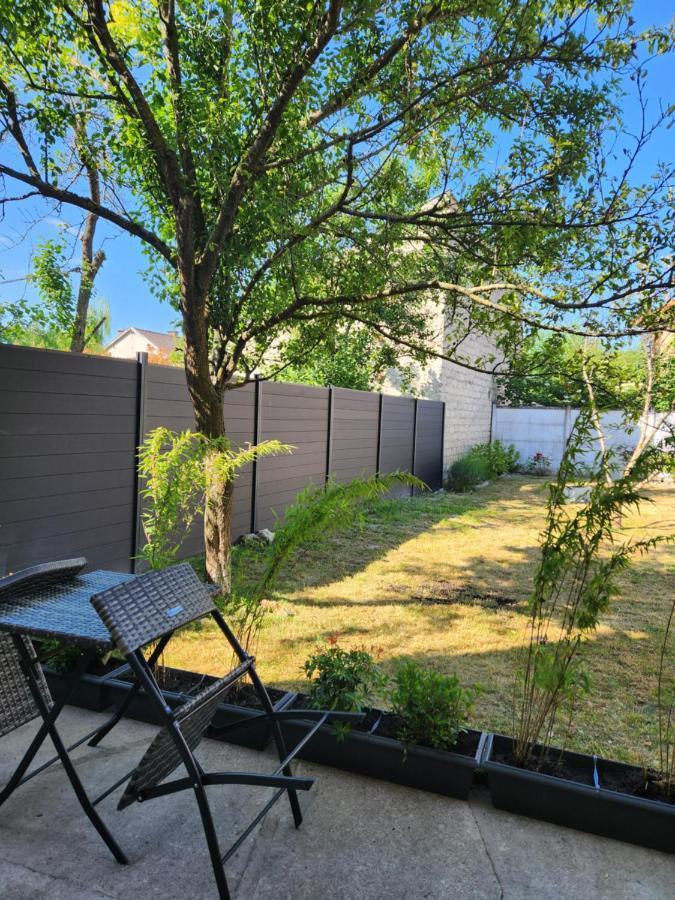 Studio, Pas De Collocation Possible Warmeriville Exterior foto